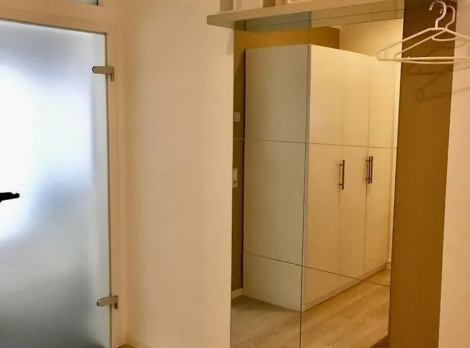 Tiny Live-in Am Main