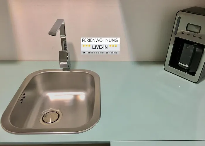 Tiny Live-in Am Main Apartment Wertheim