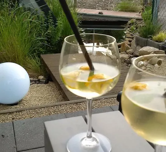 Tiny Live-in Am Main *